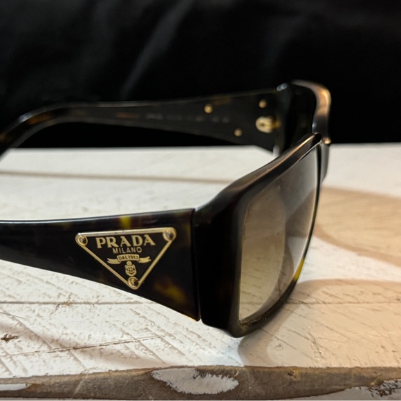 Prada Accessories - PRADA Womens Designer Sunglasses Brown Rectangle, tortoise AUTHENTIC